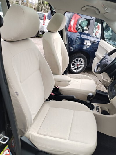 Skoda Roomster 16V Sport (17)