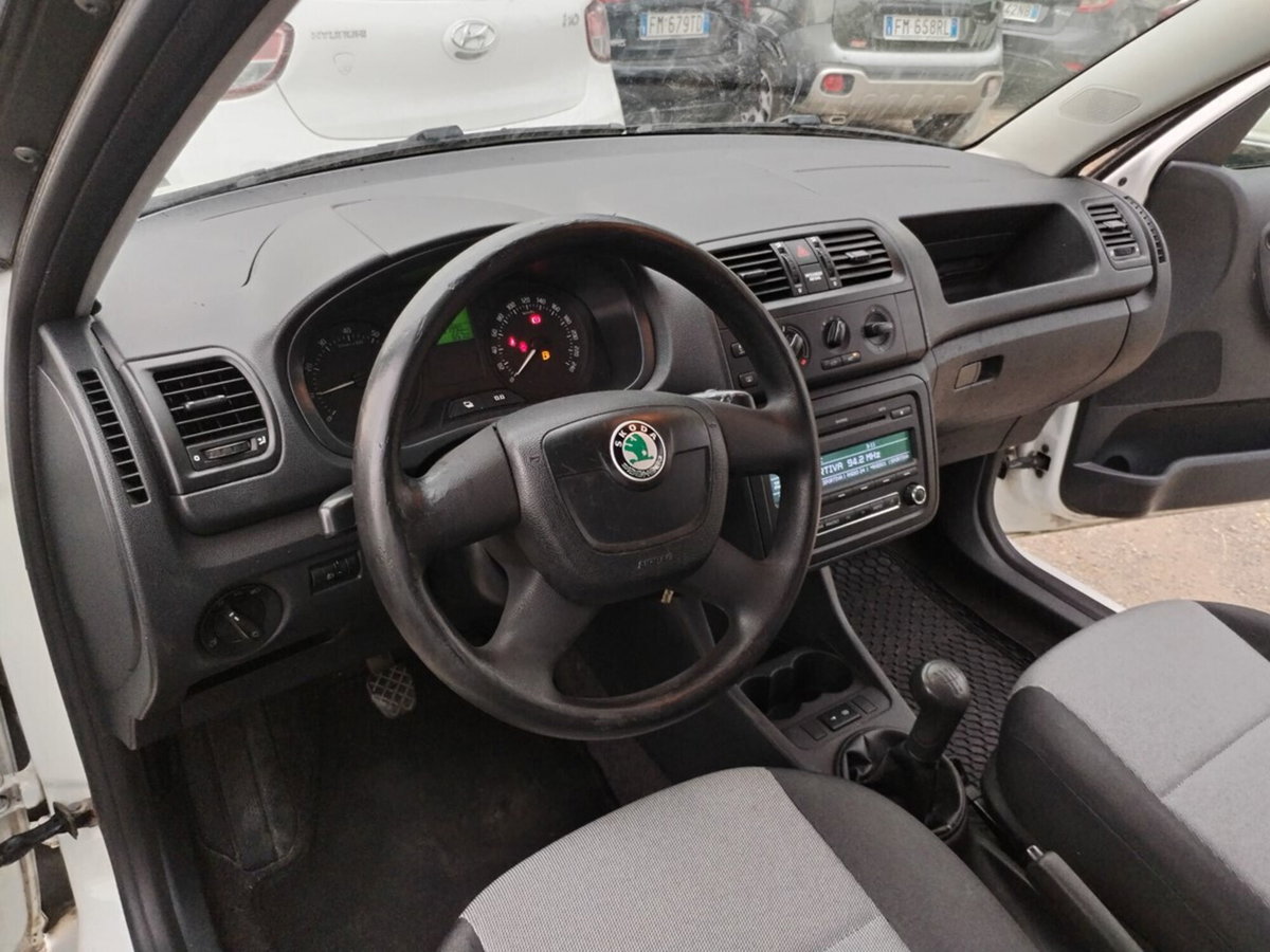 Skoda Roomster 12V 70CV Roomster (11)