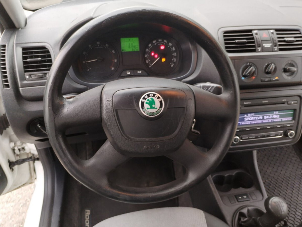 Skoda Roomster 12V 70CV Roomster (12)
