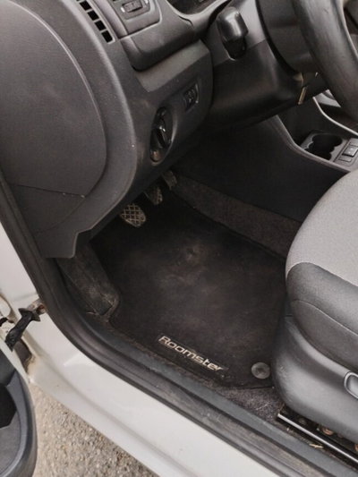 Skoda Roomster 12V 70CV Roomster (13)