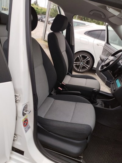 Skoda Roomster 12V 70CV Roomster (17)