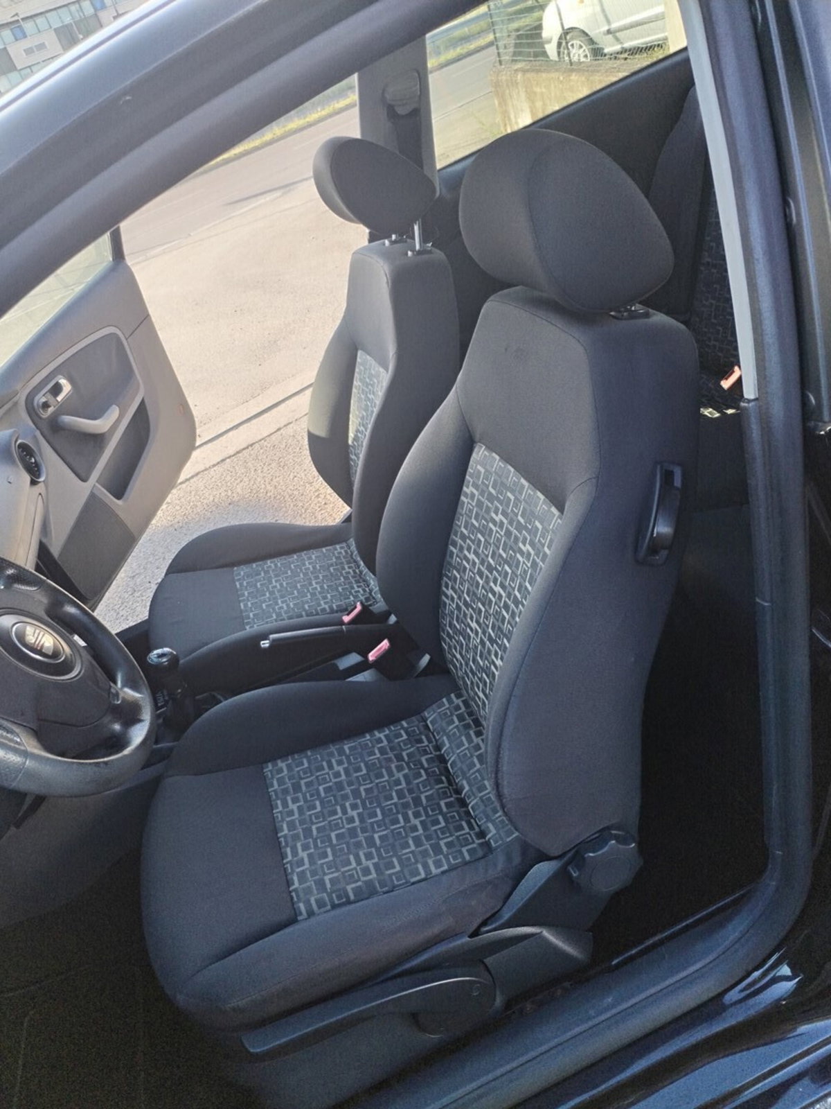 SEAT Ibiza 1.2 12V 70CV 3p. Free Dual (17)