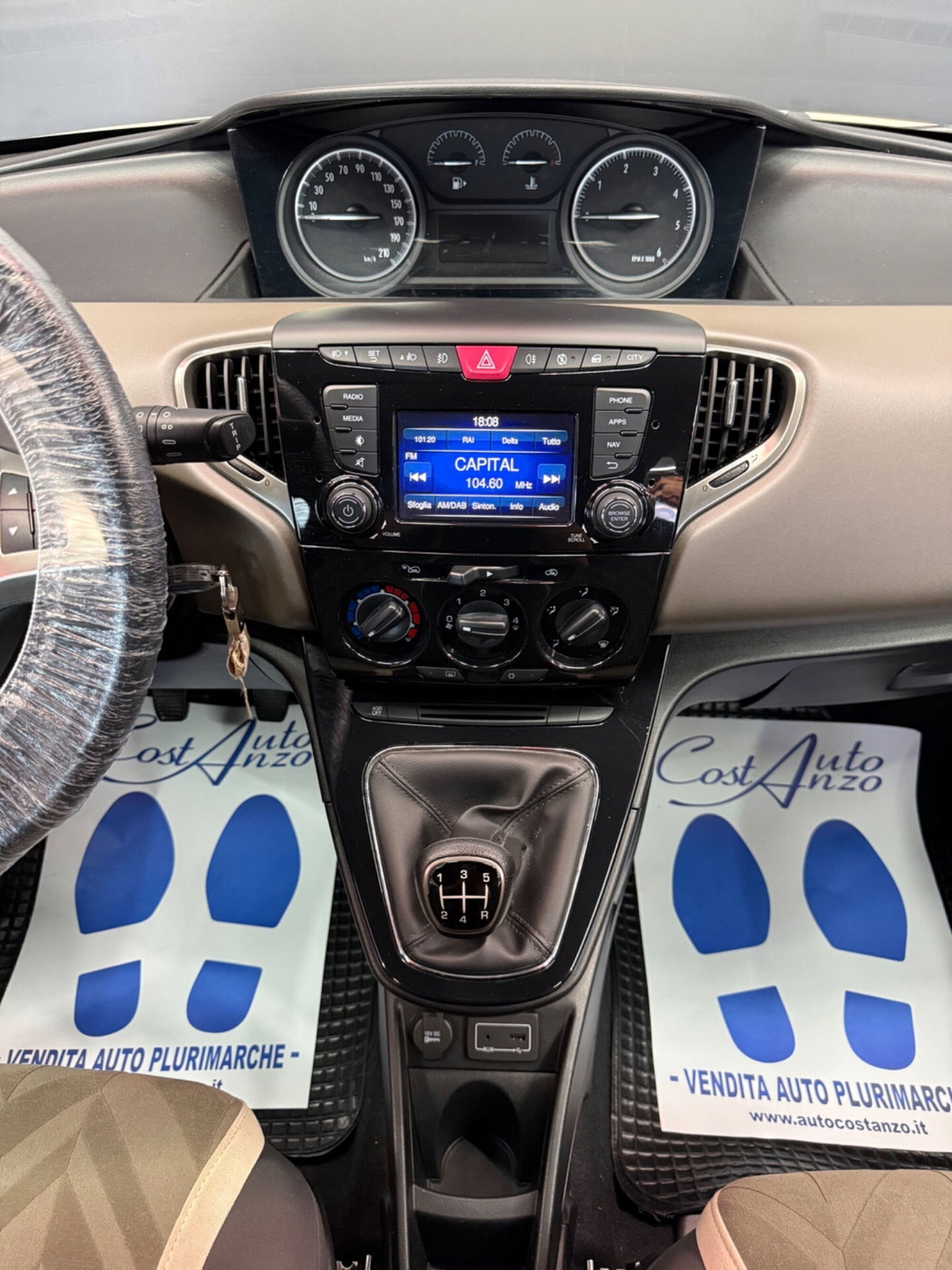 Lancia Ypsilon 1.3 MJT 16V 95 CV 5 porte S&S Platinum (12)