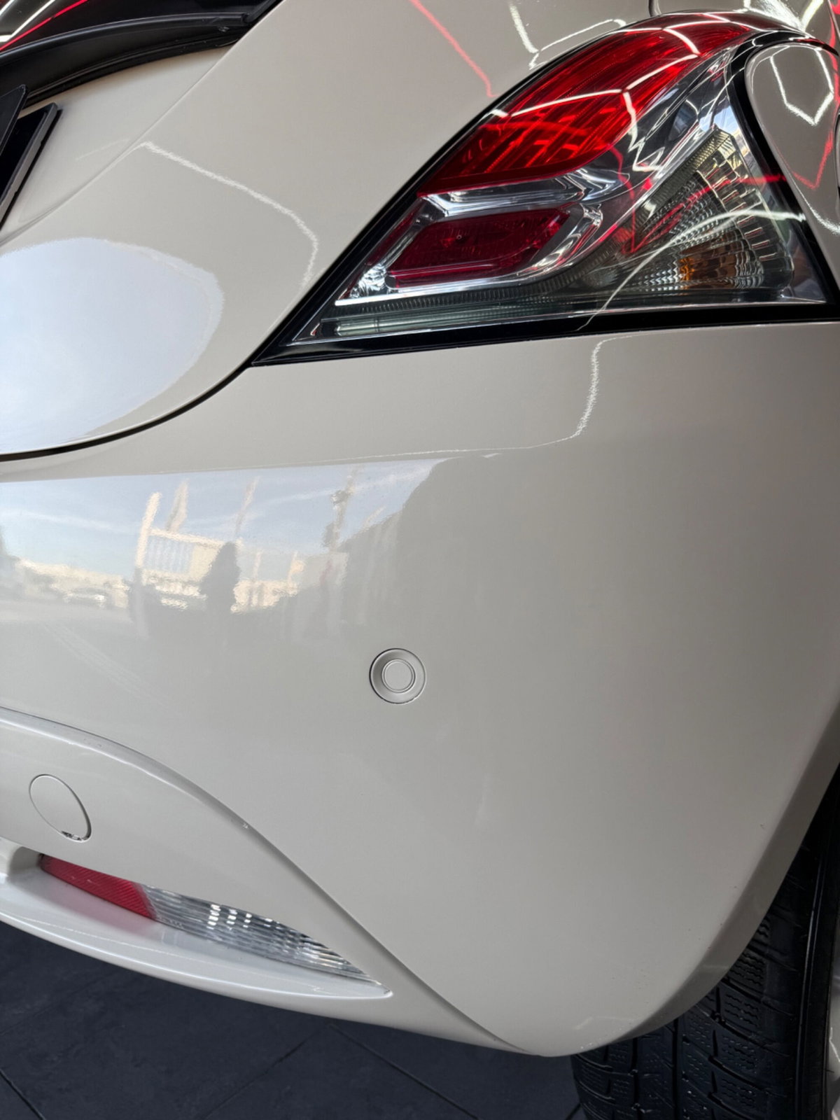Lancia Ypsilon 1.3 MJT 16V 95 CV 5 porte S&S Platinum (19)