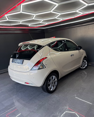 Lancia Ypsilon 1.3 MJT 16V 95 CV 5 porte S&S Platinum (7)