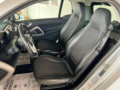 smart Fortwo 1000 52 kW MHD coupé pulse (9)