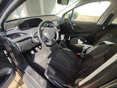 Peugeot 208 68 5 porte Access (11)