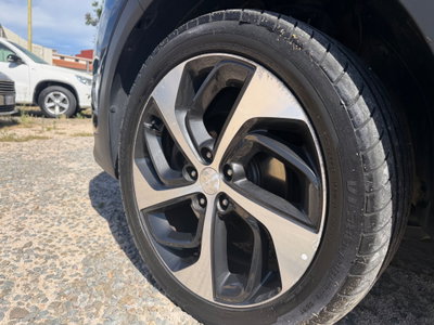 Hyundai Tucson 1.7 CRDi DCT XPossible (11)