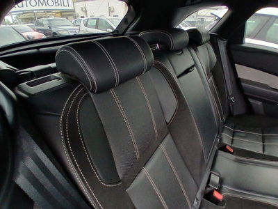 Land Rover Range Rover Velar 2.0D I4 240 CV HSE (16)