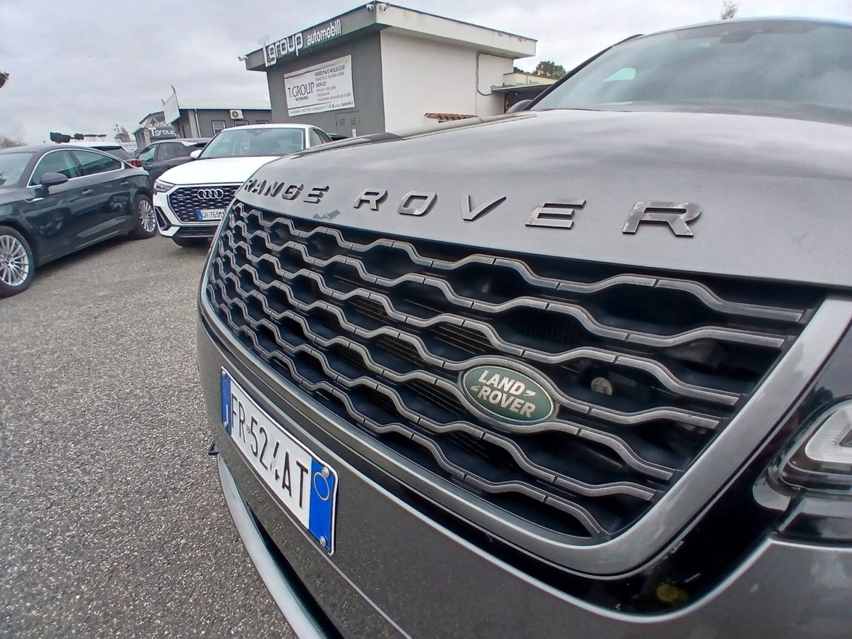 Land Rover Range Rover Velar 2.0D I4 240 CV HSE (9)