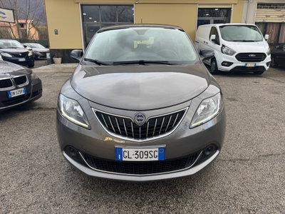 Lancia Ypsilon 1.0 FireFly 5 porte S&S Hybrid Silver Plus (2)