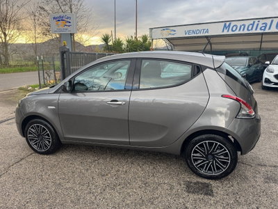 Lancia Ypsilon 1.0 FireFly 5 porte S&S Hybrid Silver Plus (7)