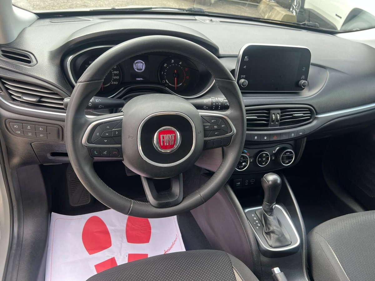 Fiat Tipo Station Wagon Tipo 1.6 Mjt S&S SW Lounge (9)