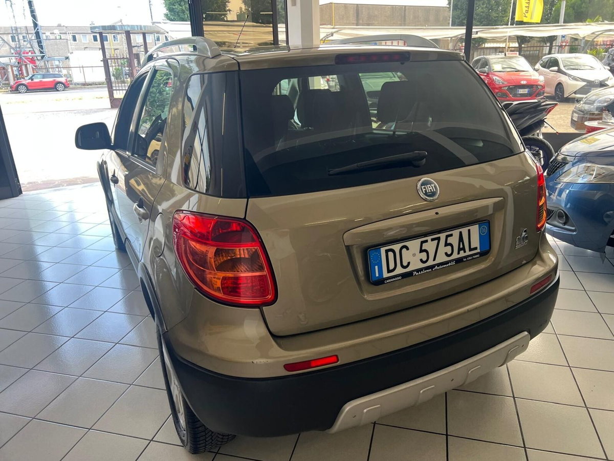 Fiat Sedici 1.9 MJT 4x4 Emotion (6)