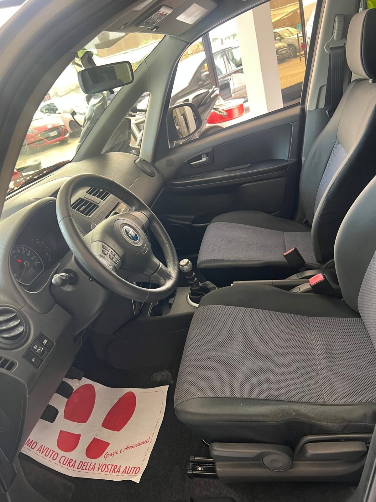 Fiat Sedici 1.9 MJT 4x4 Emotion (8)