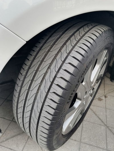 Toyota Yaris 1.D-4D 5 porte Lounge (20)