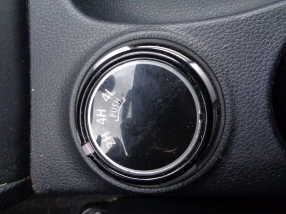 Mitsubishi L200 2.3 D Double Cab 4x4 Hurricane (11)