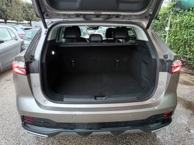 Mg HS 1.5 Luxury auto (17)