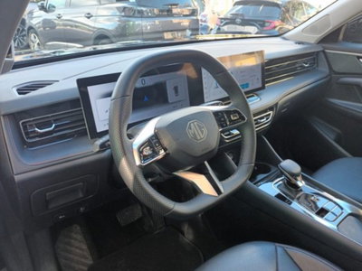 Mg HS 1.5 Luxury auto (8)