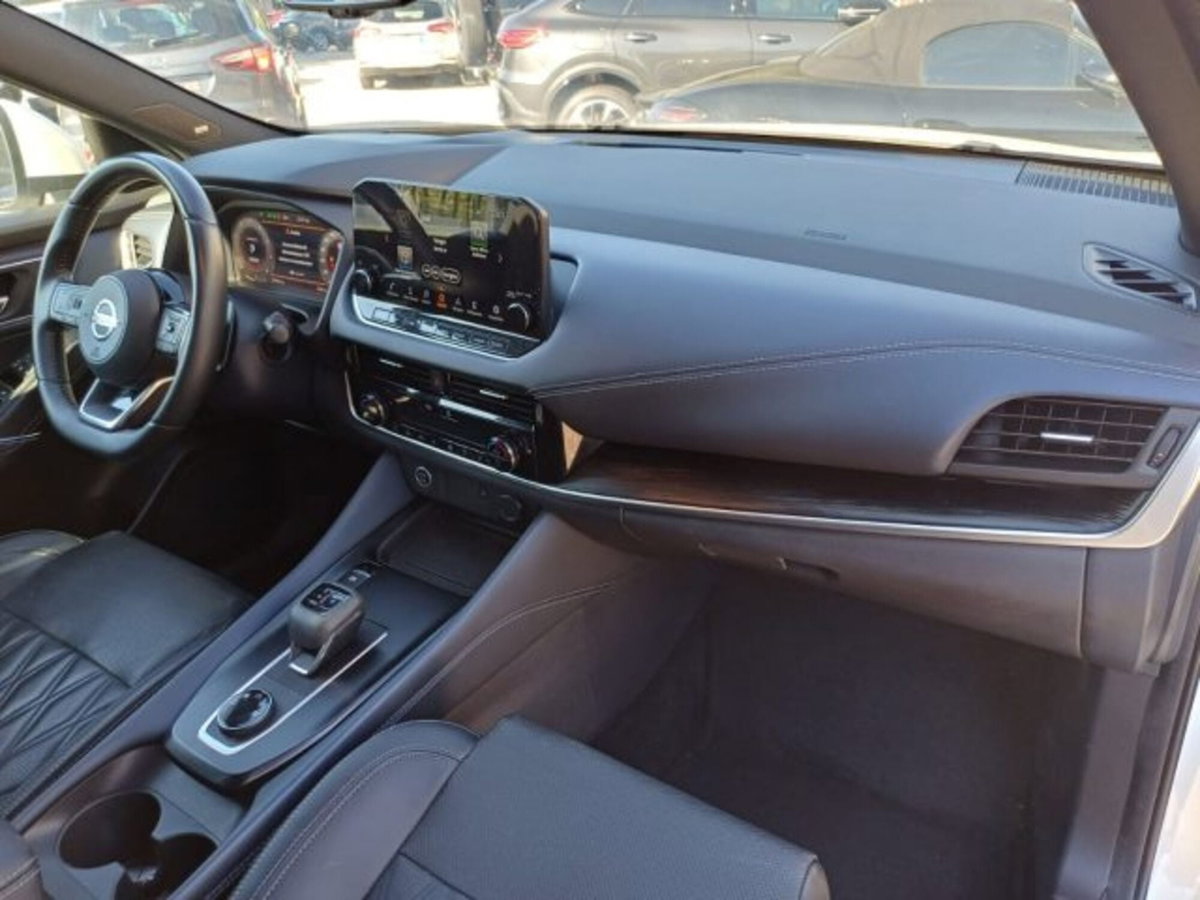 Nissan Qashqai 1.3 mhev Tekna 2wd 158cv (7)