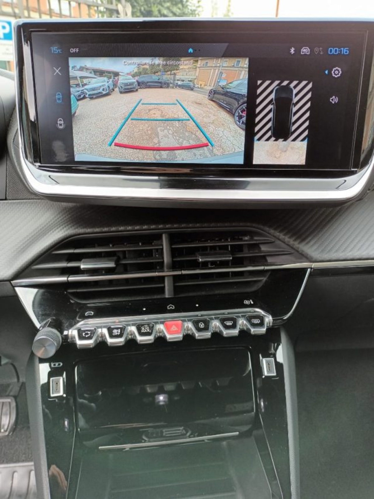Peugeot 2008 PureTech 130 S&S EAT8 Allure Pack (10)