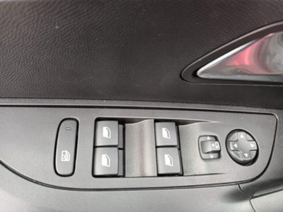 Peugeot 2008 PureTech 130 S&S EAT8 Allure Pack (12)