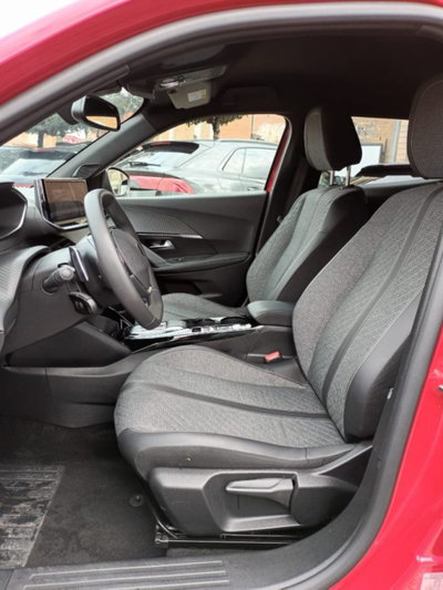 Peugeot 2008 PureTech 130 S&S EAT8 Allure Pack (6)