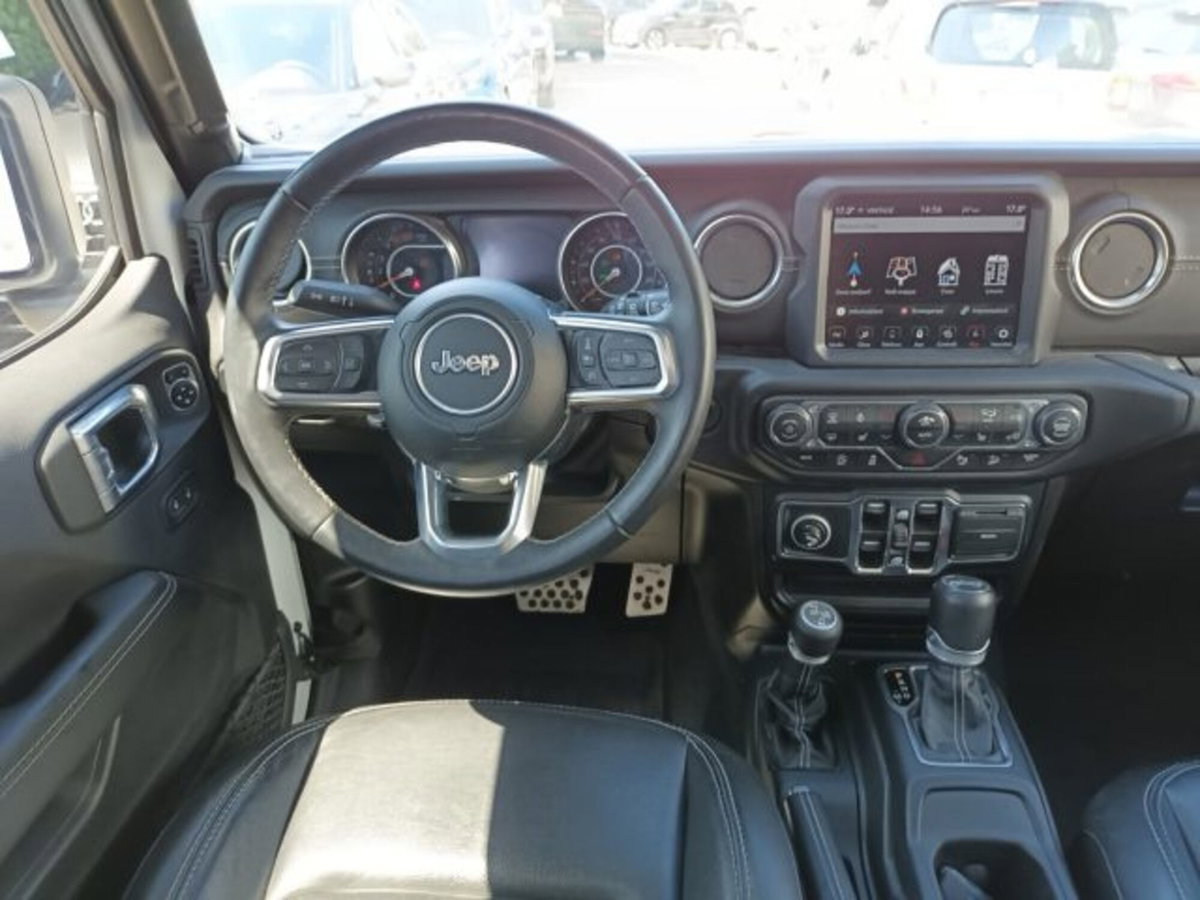 Jeep Wrangler Unlimited 2.2 Mjt II Sahara (9)
