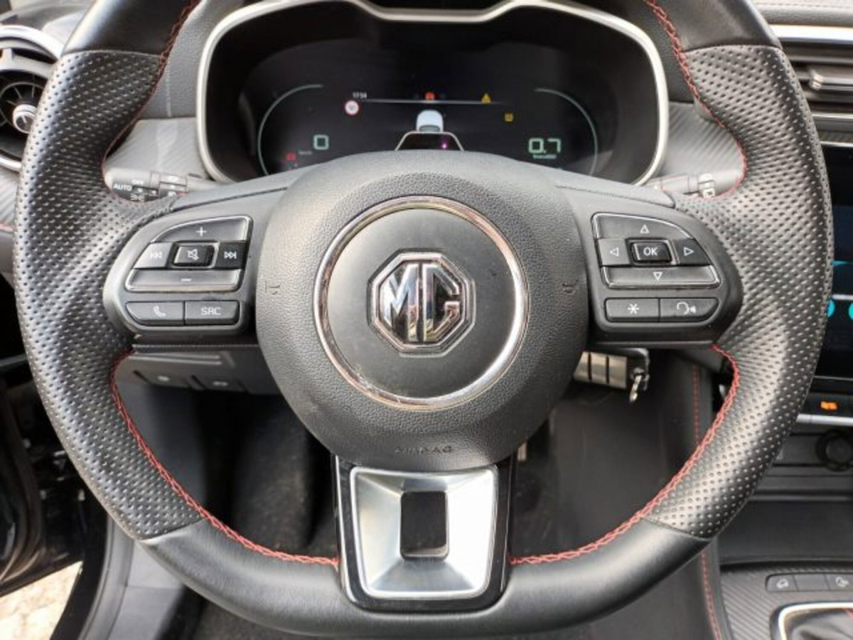 Mg ZS ZS 1.5 Luxury (13)