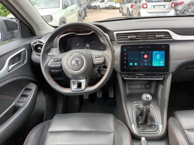 Mg ZS ZS 1.5 Luxury (9)