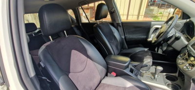 Toyota Rav4 2.2 D-Cat A/T 150 CV Executive (10)