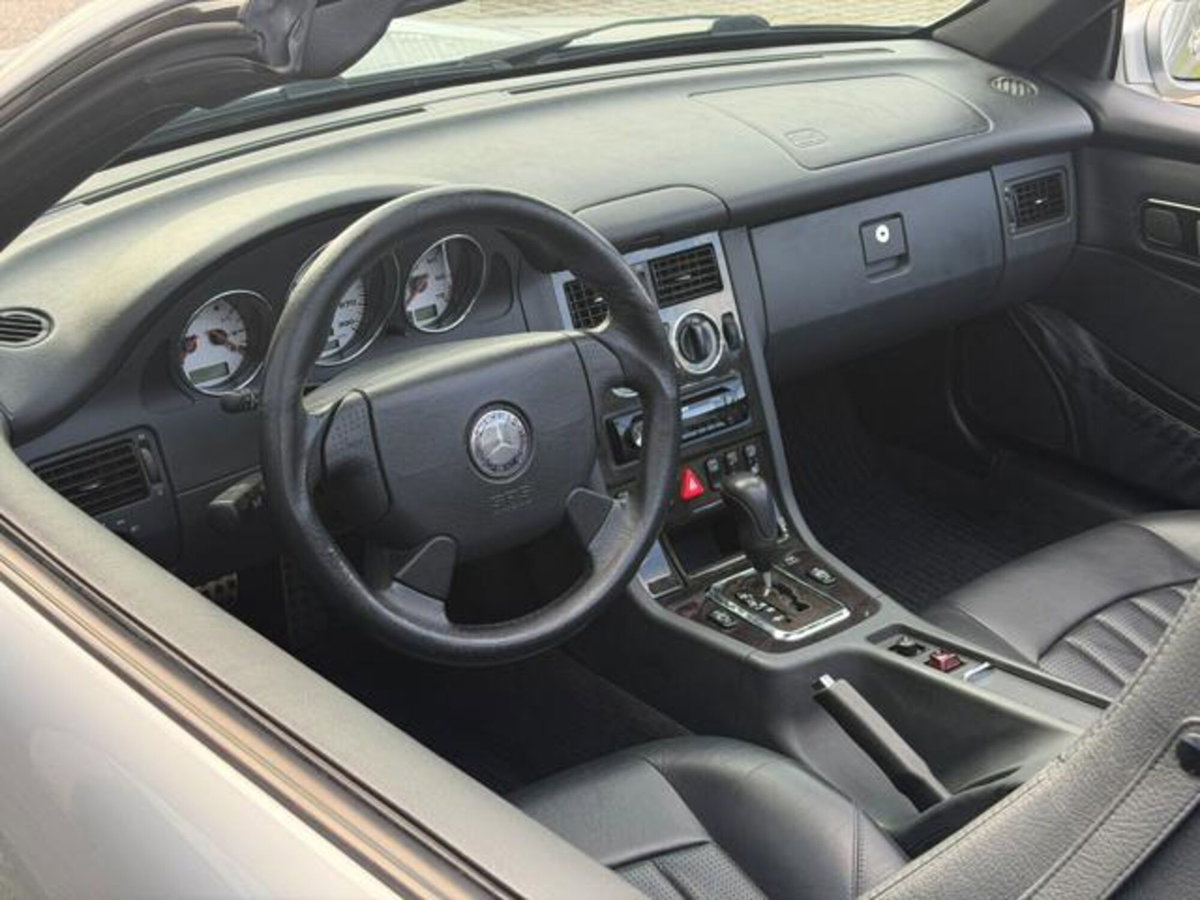 Mercedes-Benz SLK 32 Kompressor cat AMG (9)