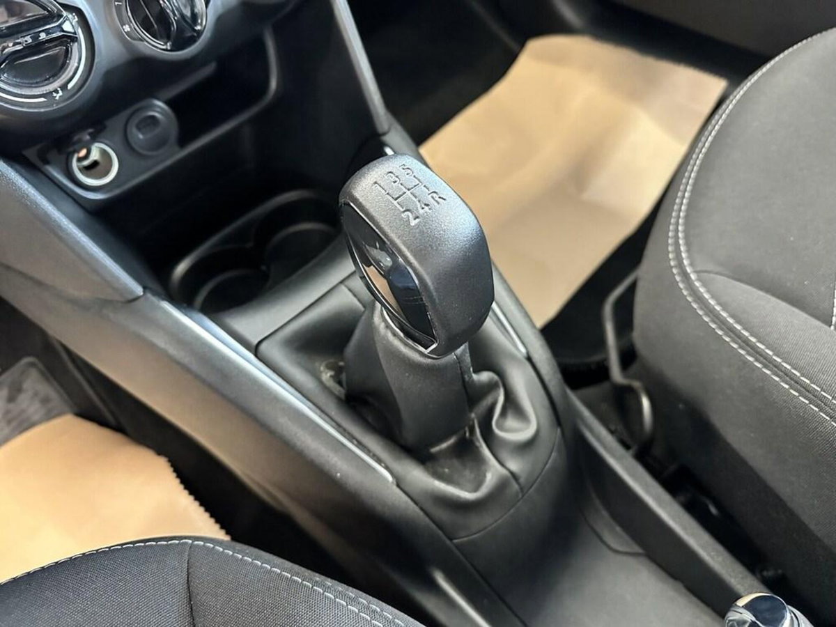 Peugeot 208 82 5 porte Active (14)
