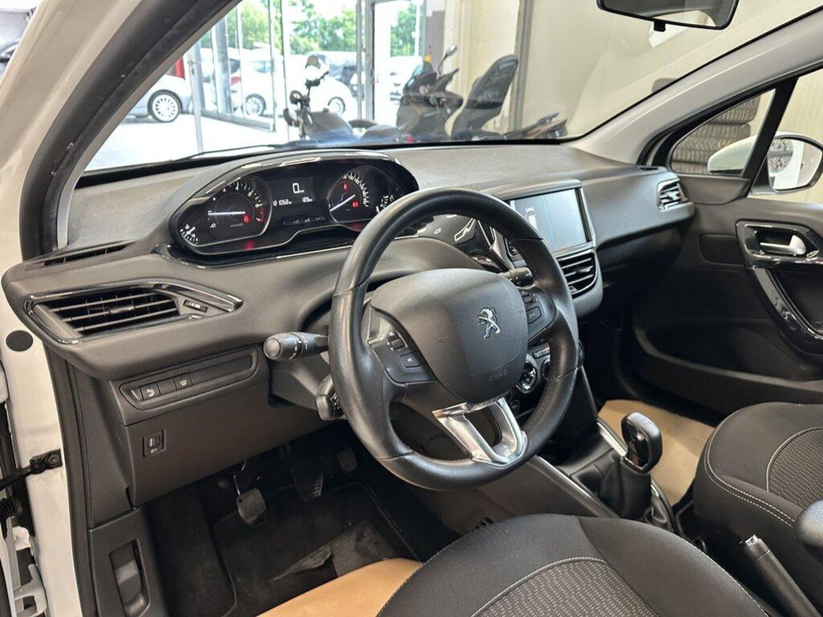Peugeot 208 82 5 porte Active (8)