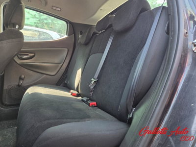 Lancia Ypsilon 0.9 TwinAir 85 CV 5 porte S&S DFN Gold (10)