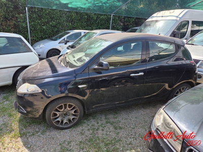 Lancia Ypsilon 0.9 TwinAir 85 CV 5 porte S&S DFN Gold (11)