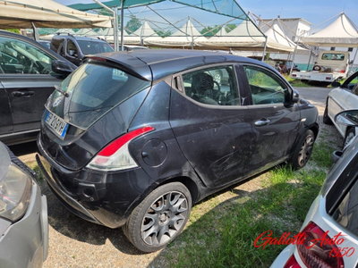 Lancia Ypsilon 0.9 TwinAir 85 CV 5 porte S&S DFN Gold (3)