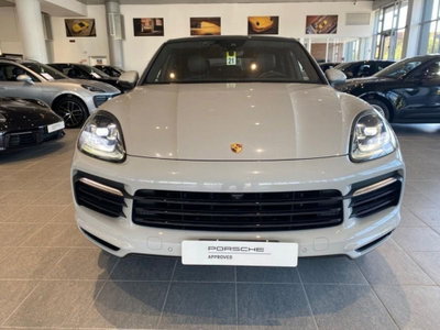Porsche Cayenne Coupé 3.0 V6 (2)