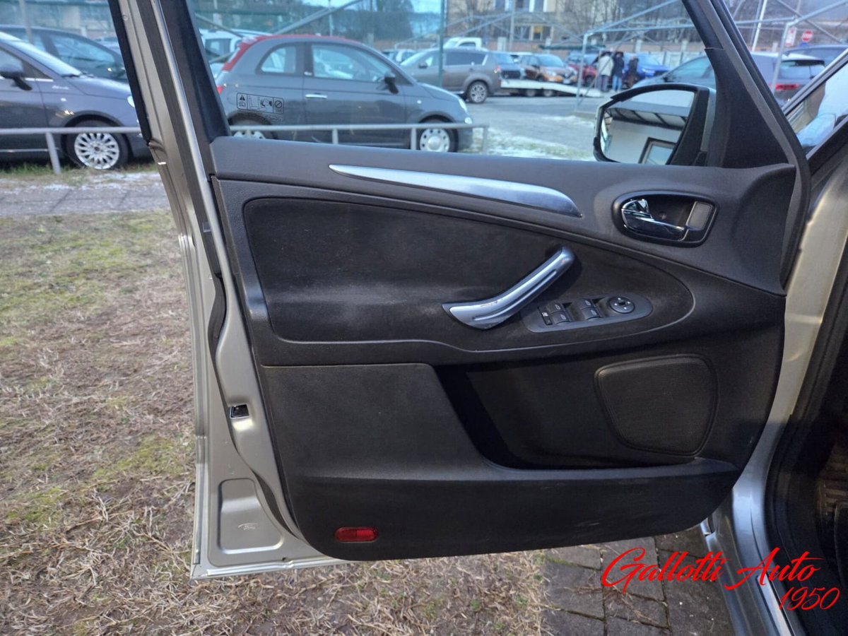 Ford S-Max 1.8 TDCi 125CV (11)