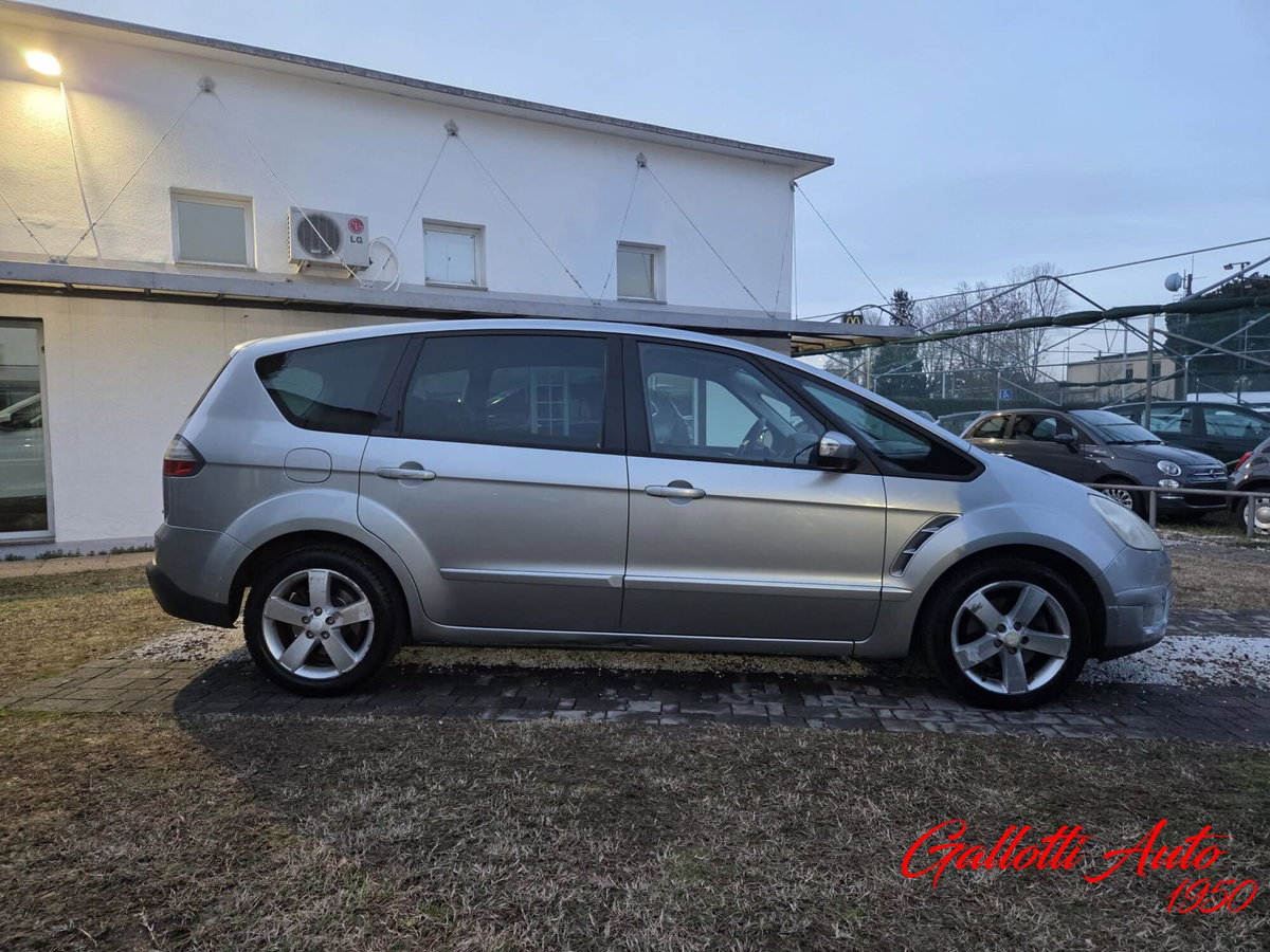 Ford S-Max 1.8 TDCi 125CV (5)