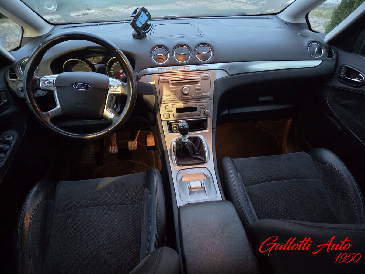 Ford S-Max 1.8 TDCi 125CV (7)