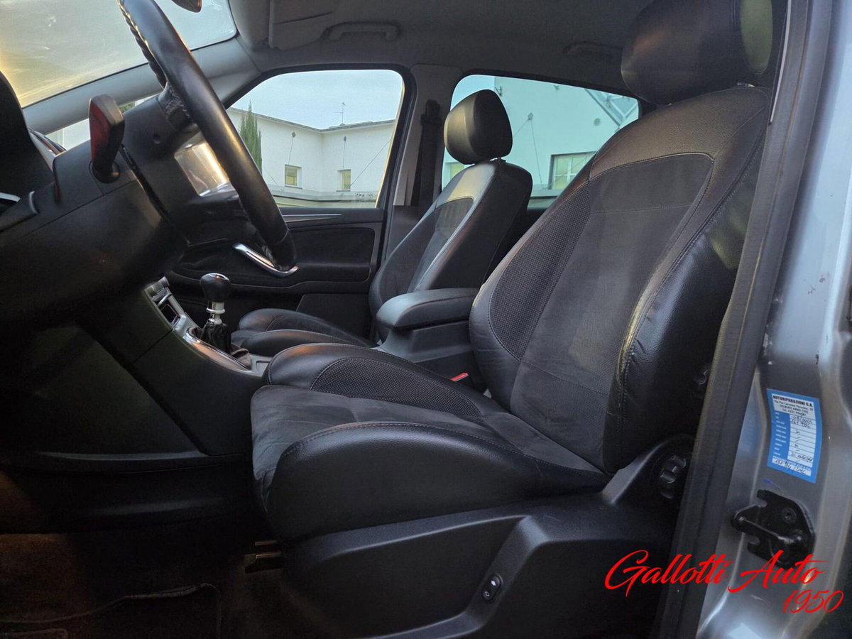 Ford S-Max 1.8 TDCi 125CV (8)