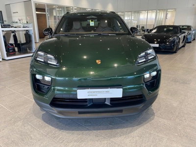 Porsche Macan 4 (2)