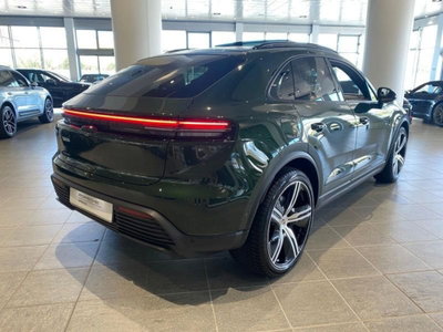 Porsche Macan 4 (4)