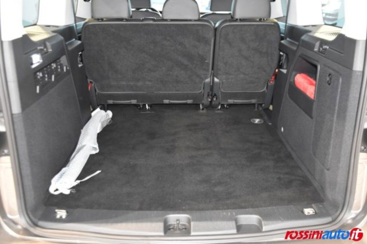 Volkswagen Caddy 2.0 TDI 122 CV Style Maxi (10)