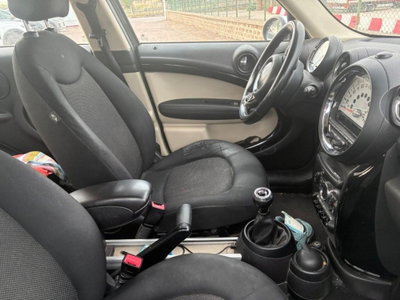 MINI Mini Countryman 1.6 Cooper D Countryman (3)