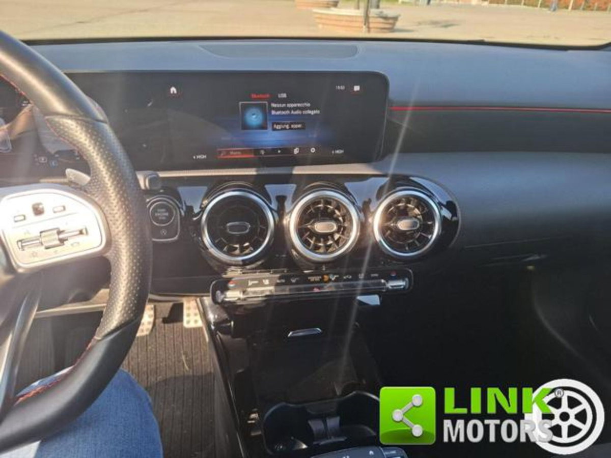 Mercedes-Benz Classe A 200 d Automatic Premium (19)