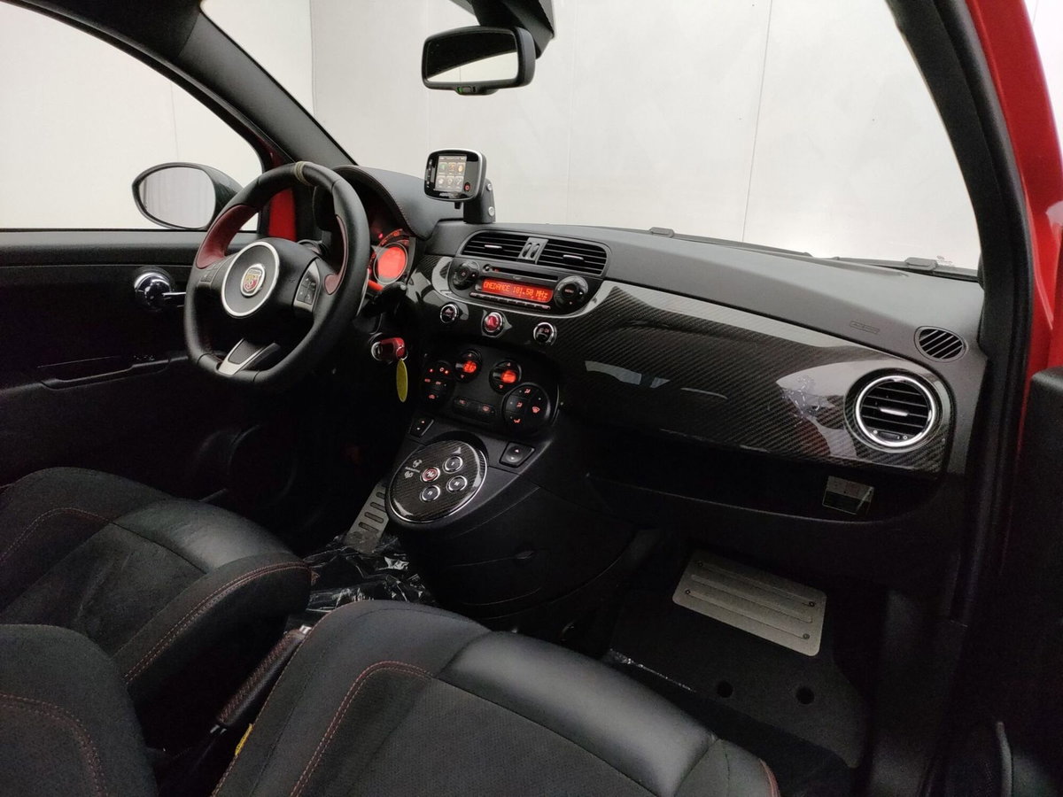 Abarth 500 1.4 Turbo T-Jet (10)