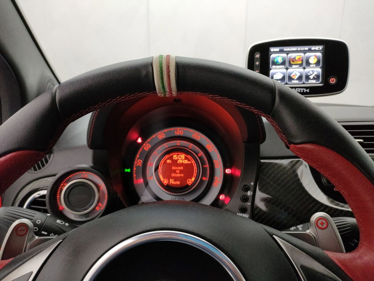 Abarth 500 1.4 Turbo T-Jet (13)