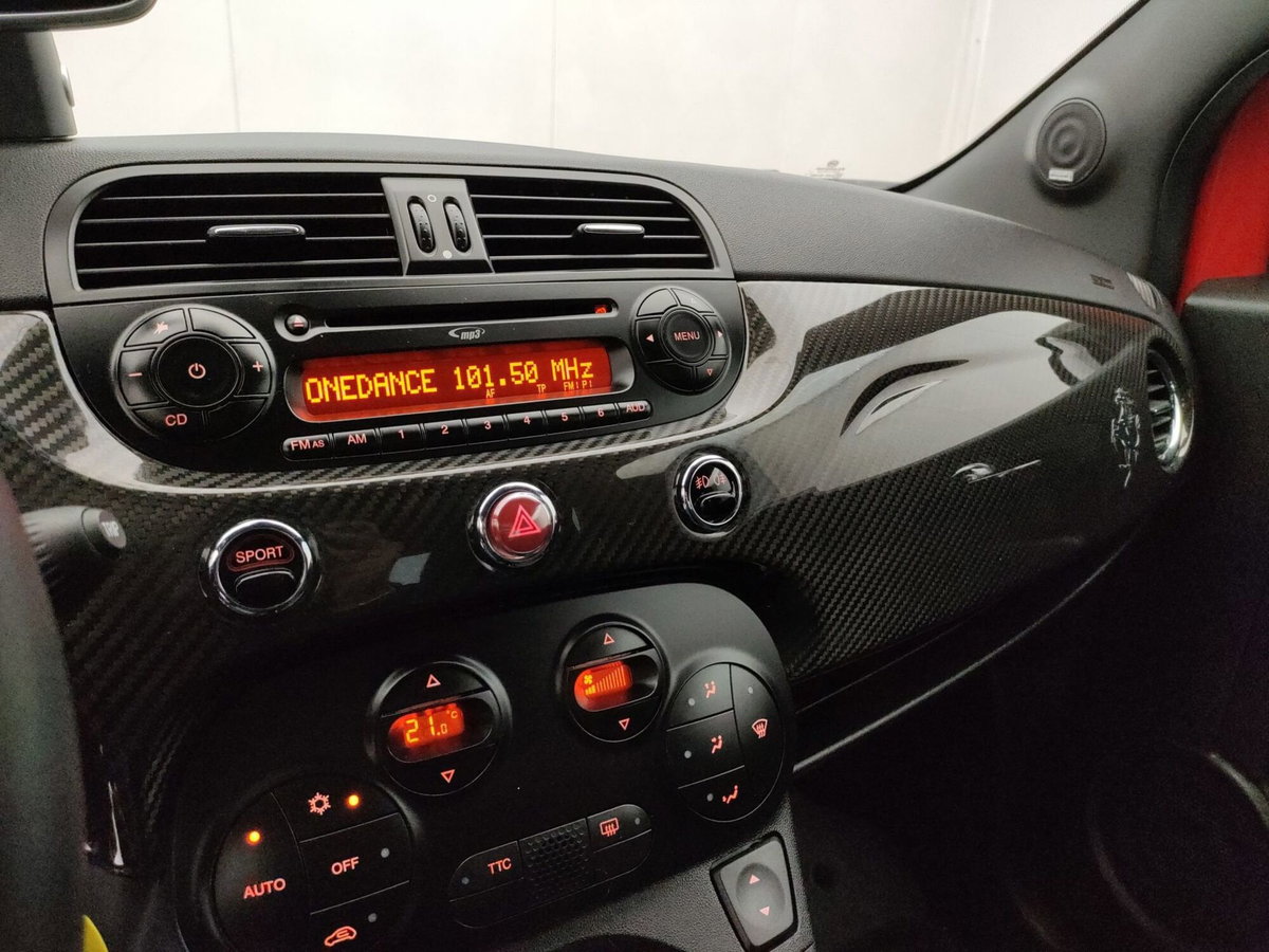 Abarth 500 1.4 Turbo T-Jet (14)